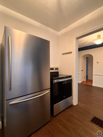 $184,500 | 317 Southwest Hillside Drive, Topeka, KS 66611