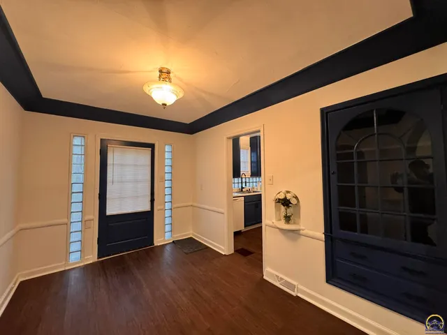 $184,500 | 317 Southwest Hillside Drive, Topeka, KS 66611