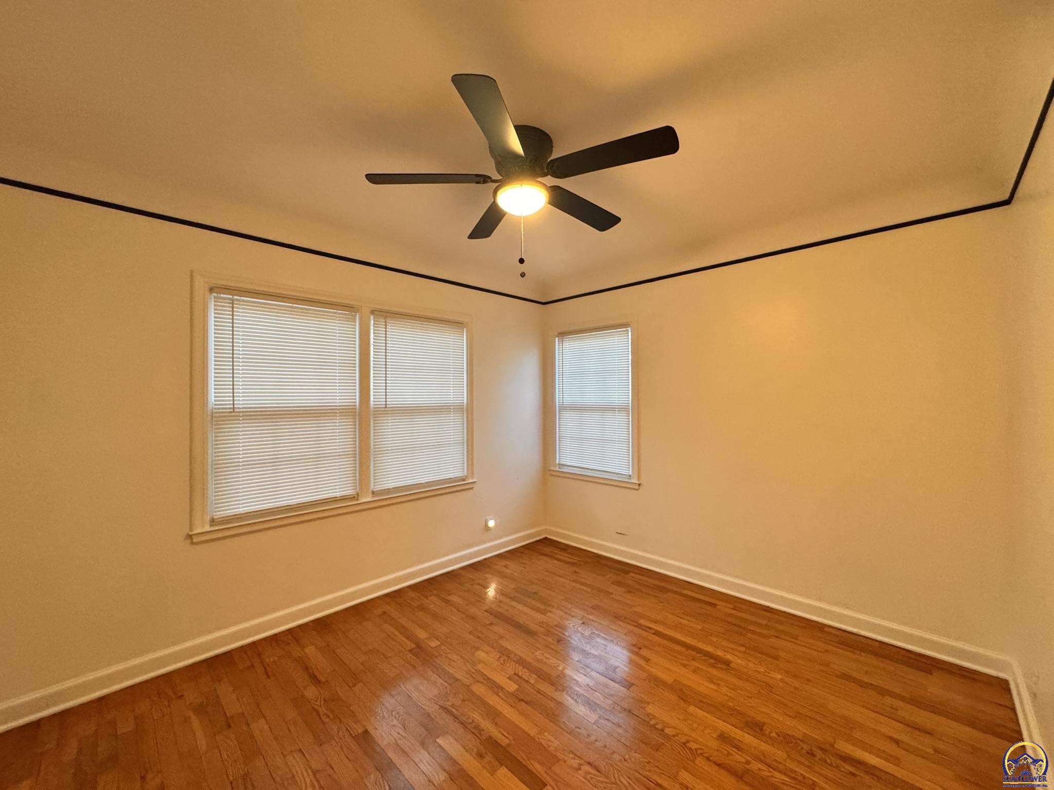 317 Southwest Hillside Drive Topeka, KS 66611 - Photo 17 of 50