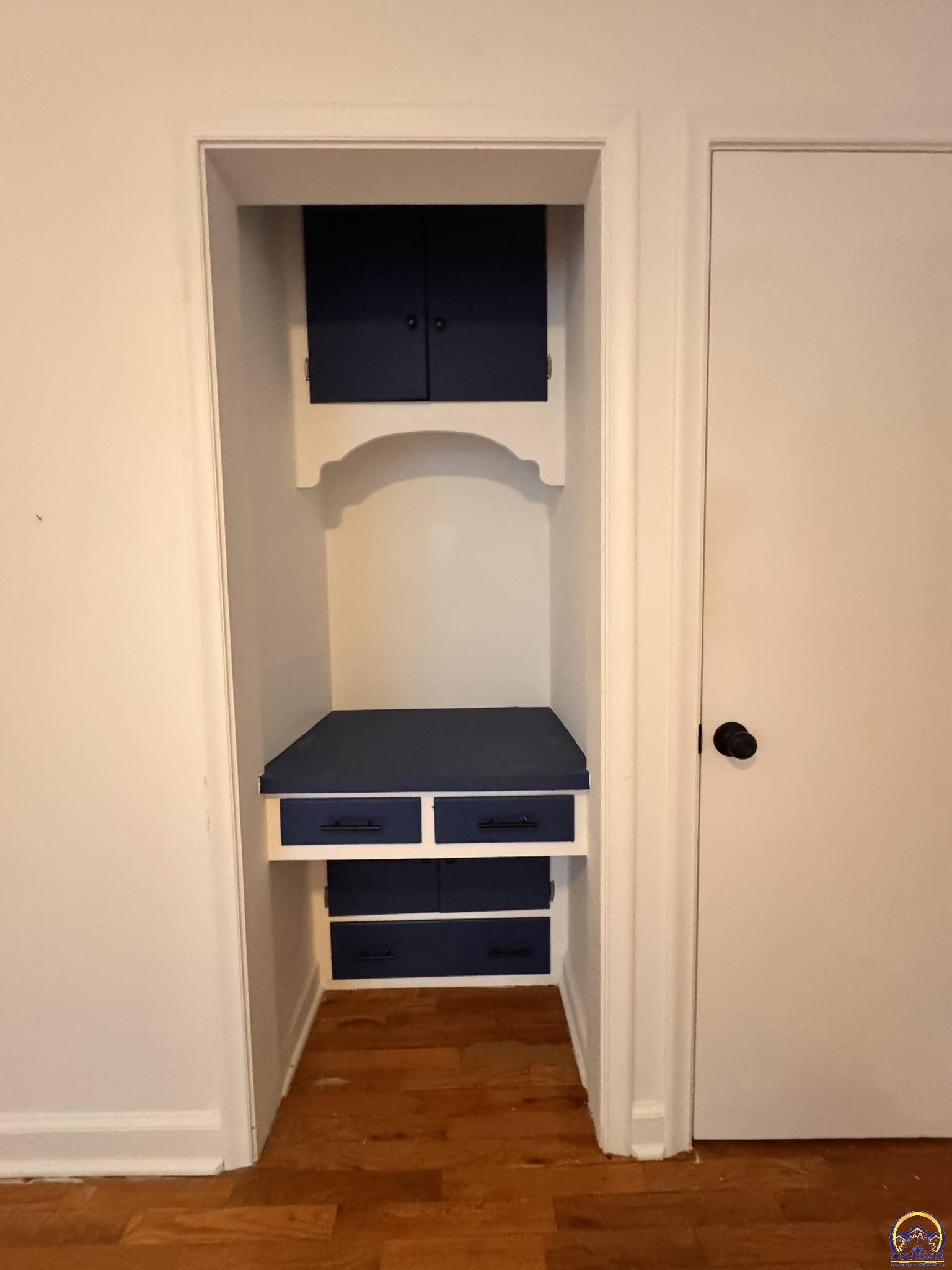 317 Southwest Hillside Drive Topeka, KS 66611 - Photo 27 of 50