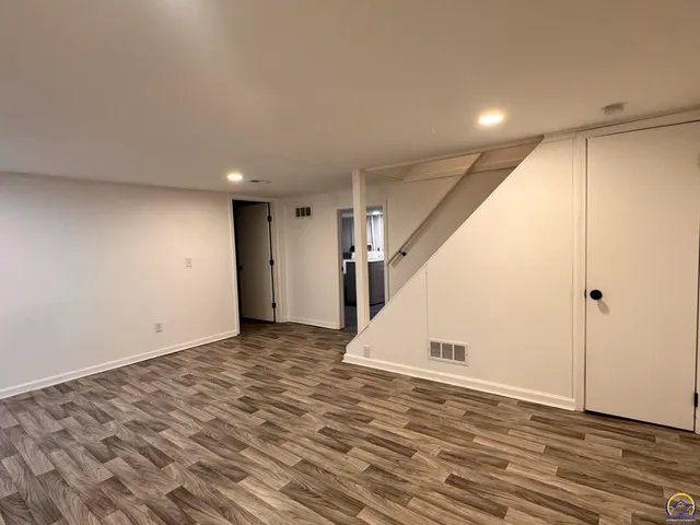 $184,500 | 317 Southwest Hillside Drive, Topeka, KS 66611