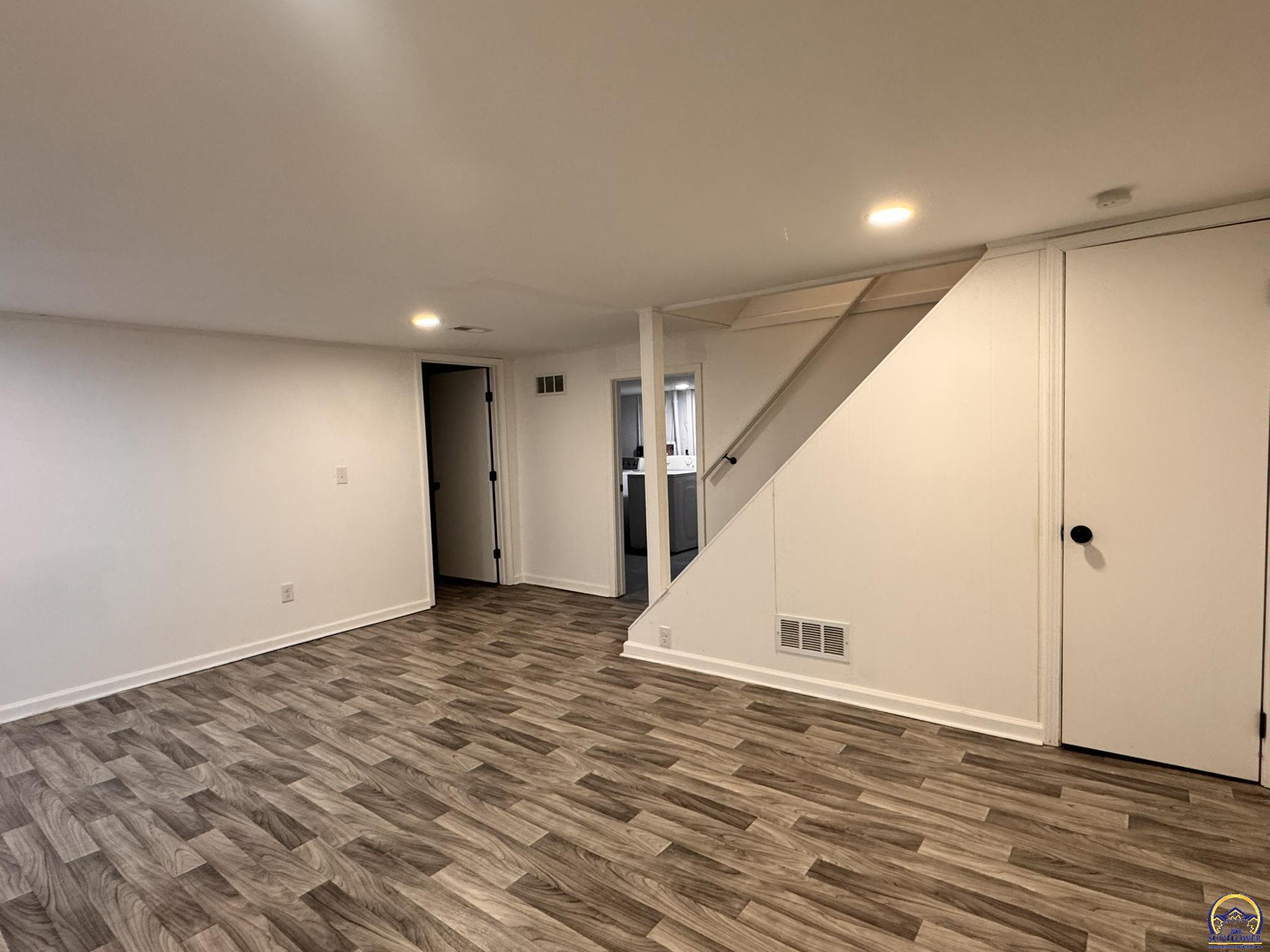 317 Southwest Hillside Drive Topeka, KS 66611 - Photo 32 of 50