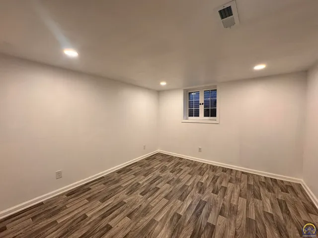 $184,500 | 317 Southwest Hillside Drive, Topeka, KS 66611