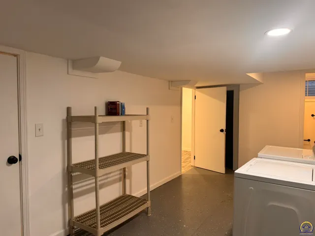 $184,500 | 317 Southwest Hillside Drive, Topeka, KS 66611