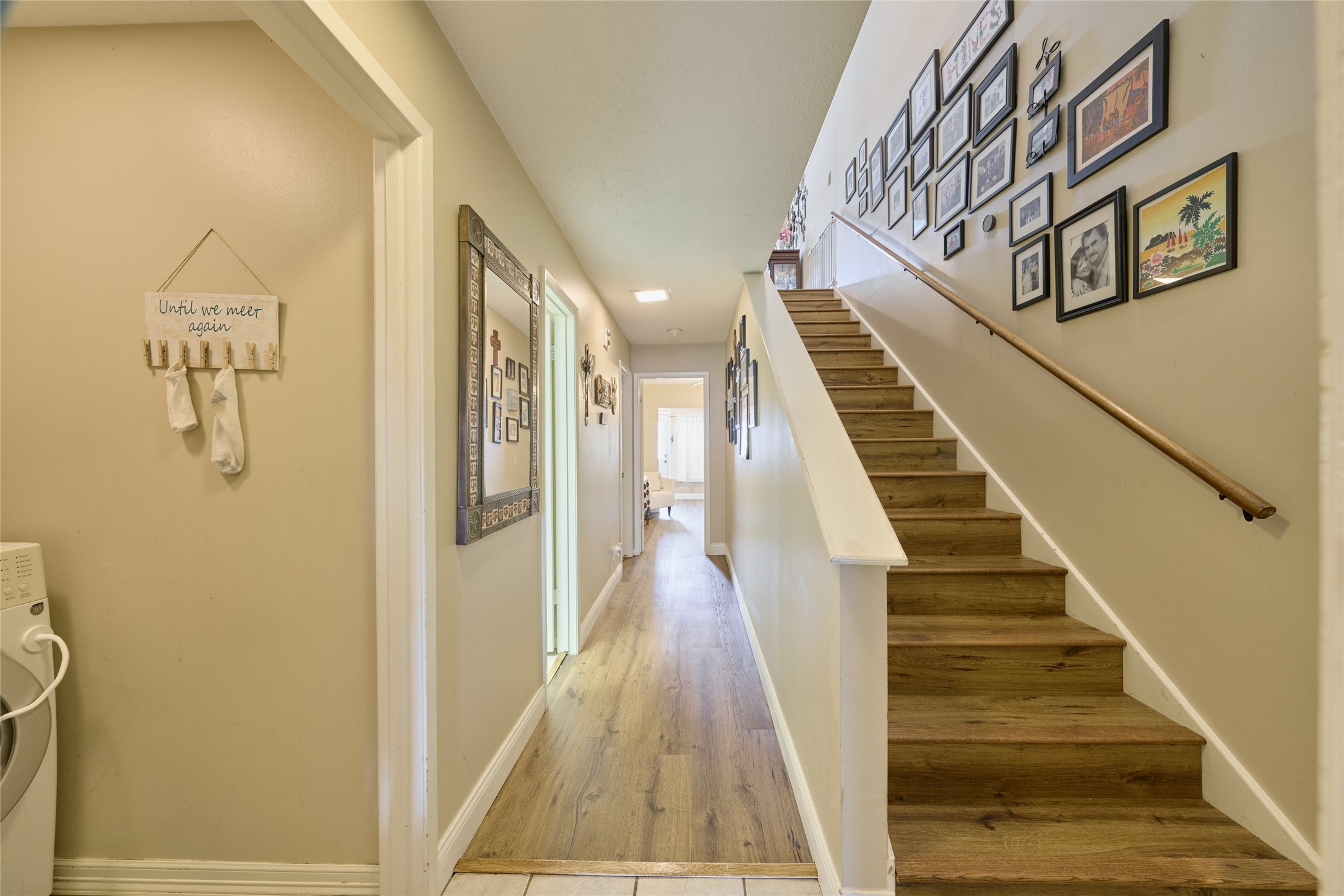 39 Regency Point Montgomery, TX 77356 - Photo 12 of 43 a view of entryway