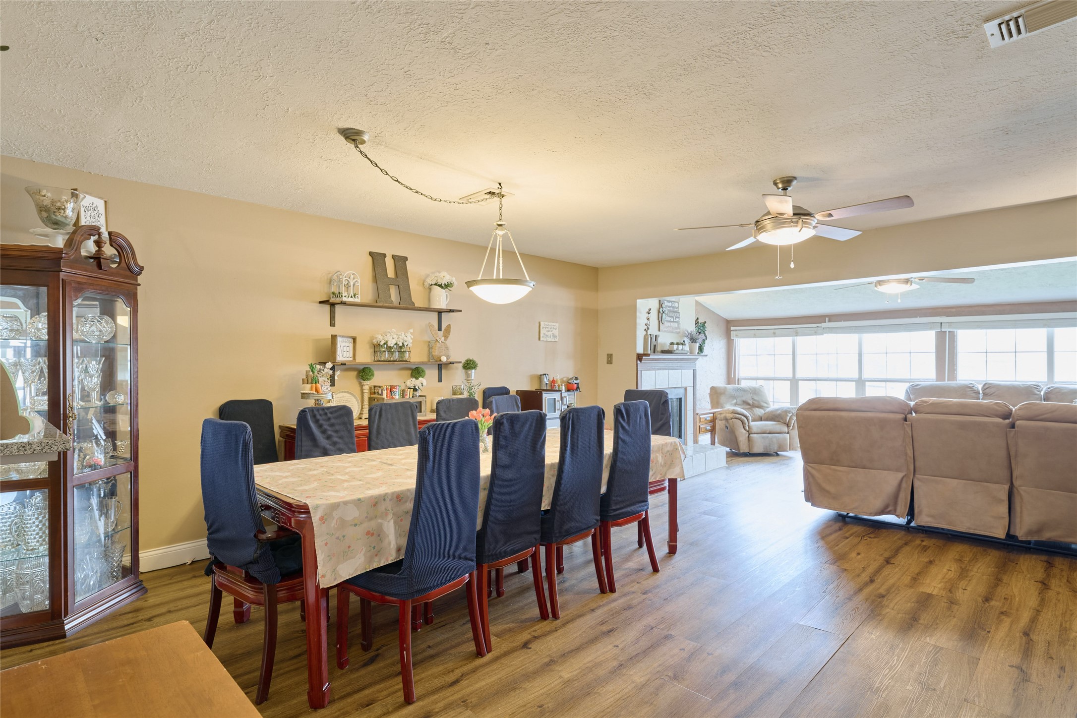 39 Regency Point Montgomery, TX 77356 - Photo 31 of 43 a view of a a dining room with furniture window and wooden floor