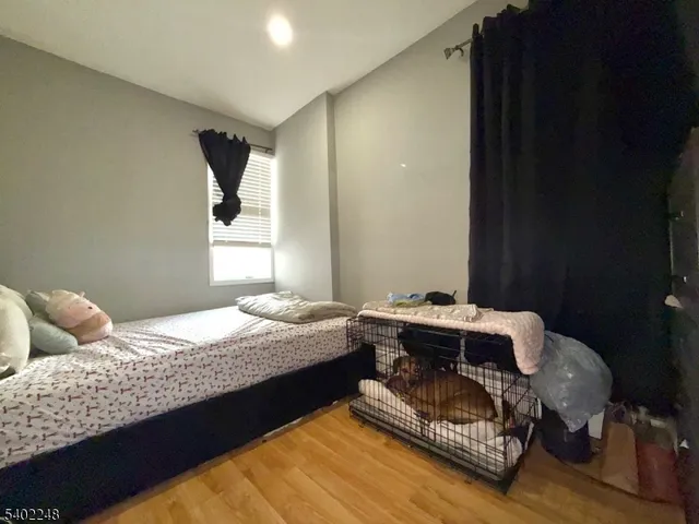 $2,600 | 92 Maple Avenue, Unit 1, Wallington, NJ 07057