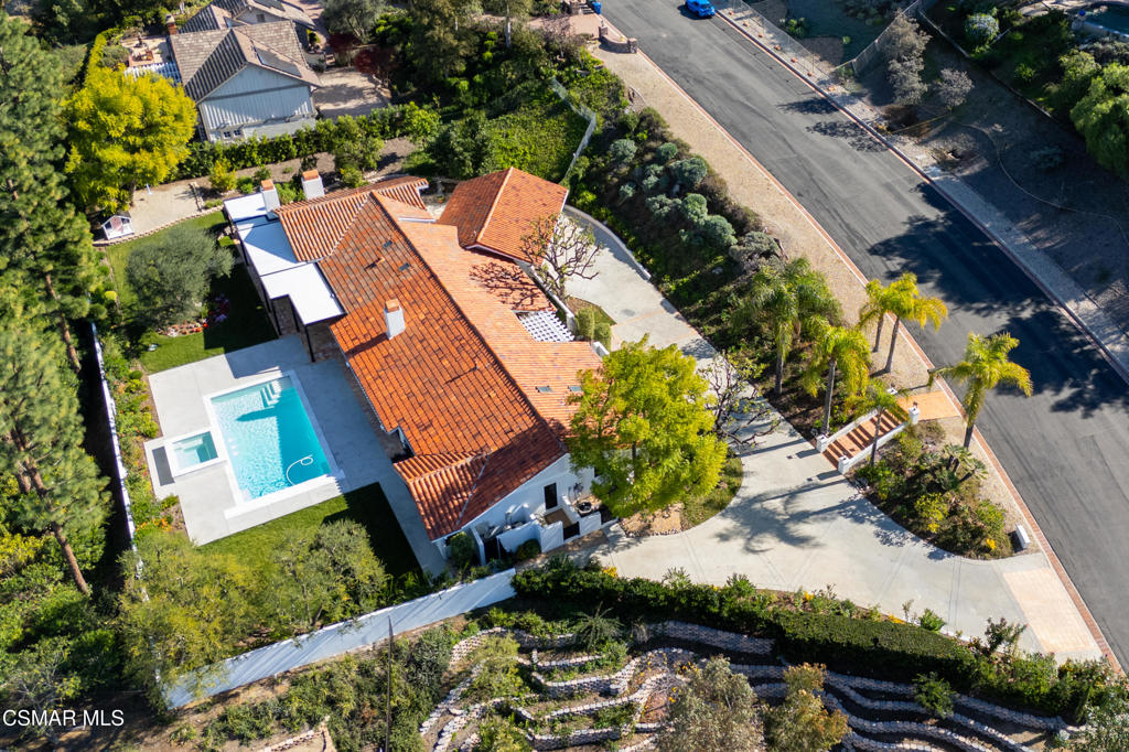 87 Pinecrest Road Westlake Village, CA 91361 - Photo 72 of 76 an aerial view of a house with a yard and lake view