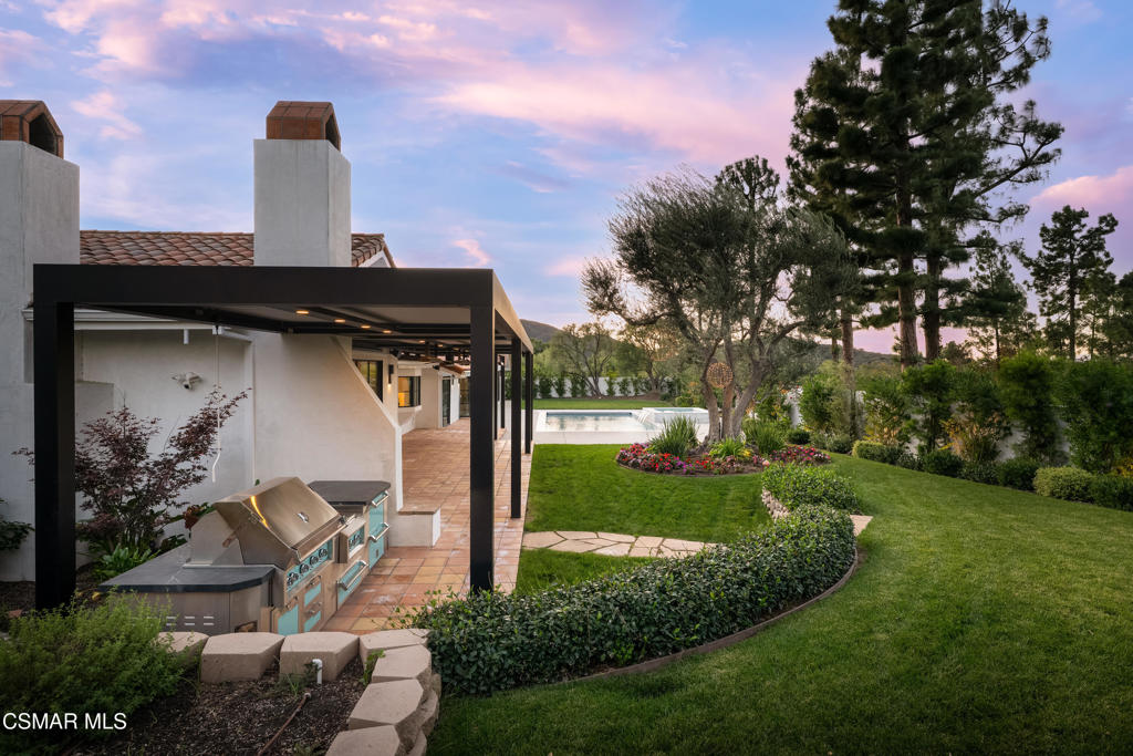 87 Pinecrest Road Westlake Village, CA 91361 - Photo 8 of 76