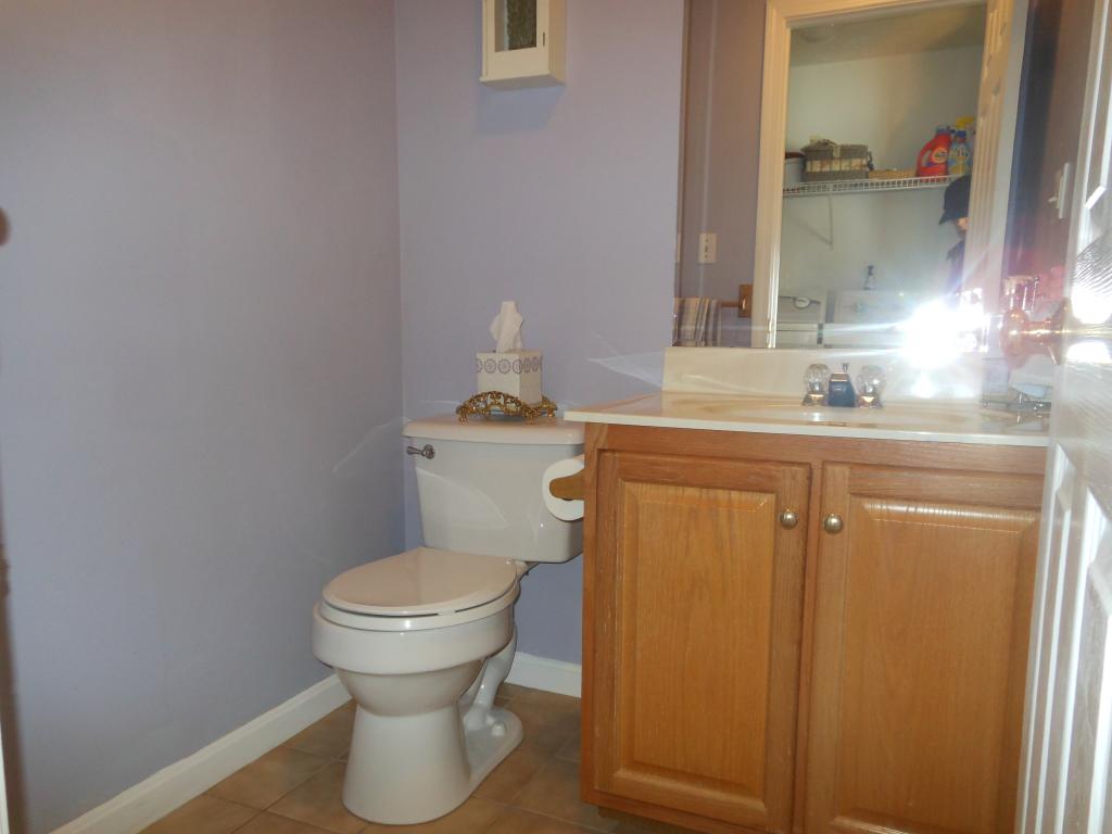 42 Preston Field Road, Unit 42 Nashua, NH 03064 - Photo 5 of 22
