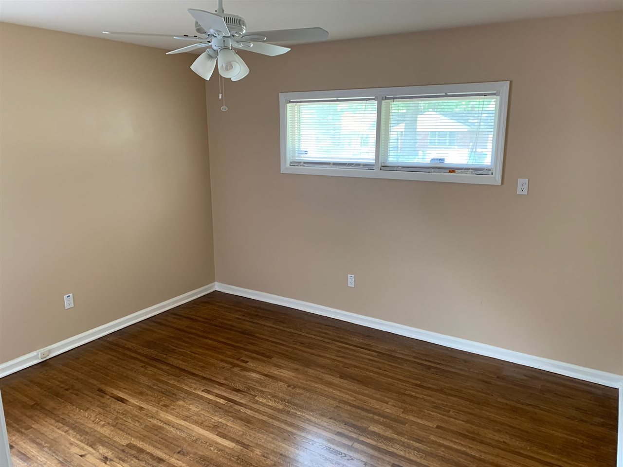 1390 Whitewater Road Memphis, TN 38117 - Photo 12 of 17 Gallery Image 12