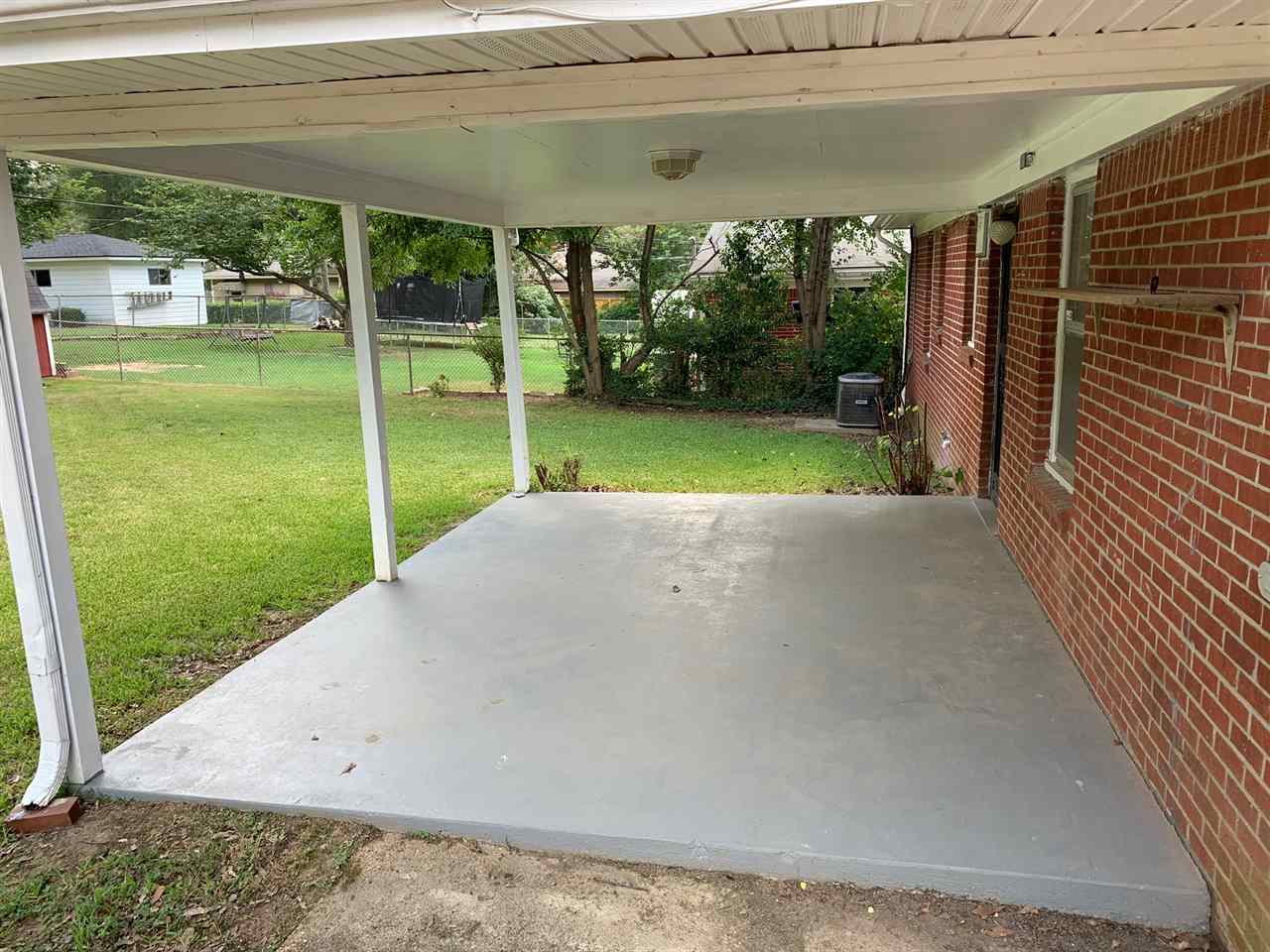 1390 Whitewater Road Memphis, TN 38117 - Photo 15 of 17 Gallery Image 15