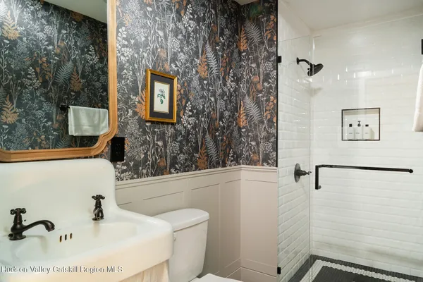 $965,000 | 379 County Rte 28B, Valatie, NY 12184