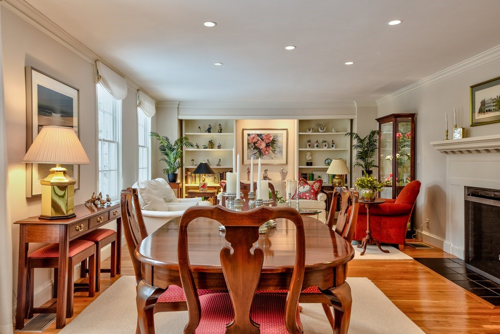 14 Woodridge Road Wellesley, MA 02482 - Photo 13 of 36