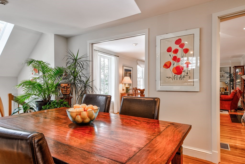 14 Woodridge Road Wellesley, MA 02482 - Photo 15 of 36