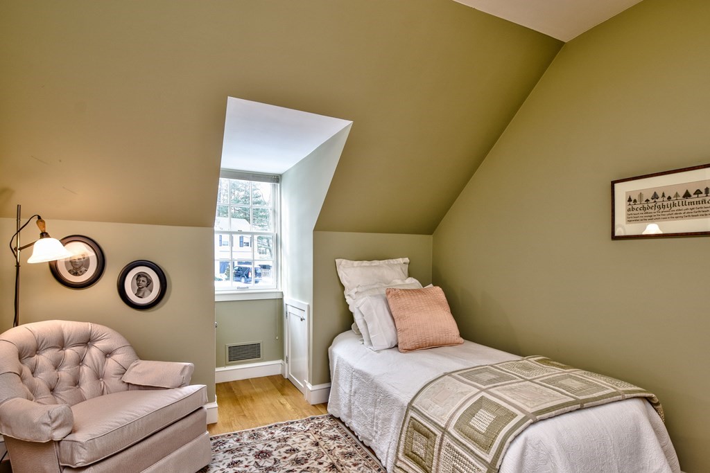 14 Woodridge Road Wellesley, MA 02482 - Photo 25 of 36