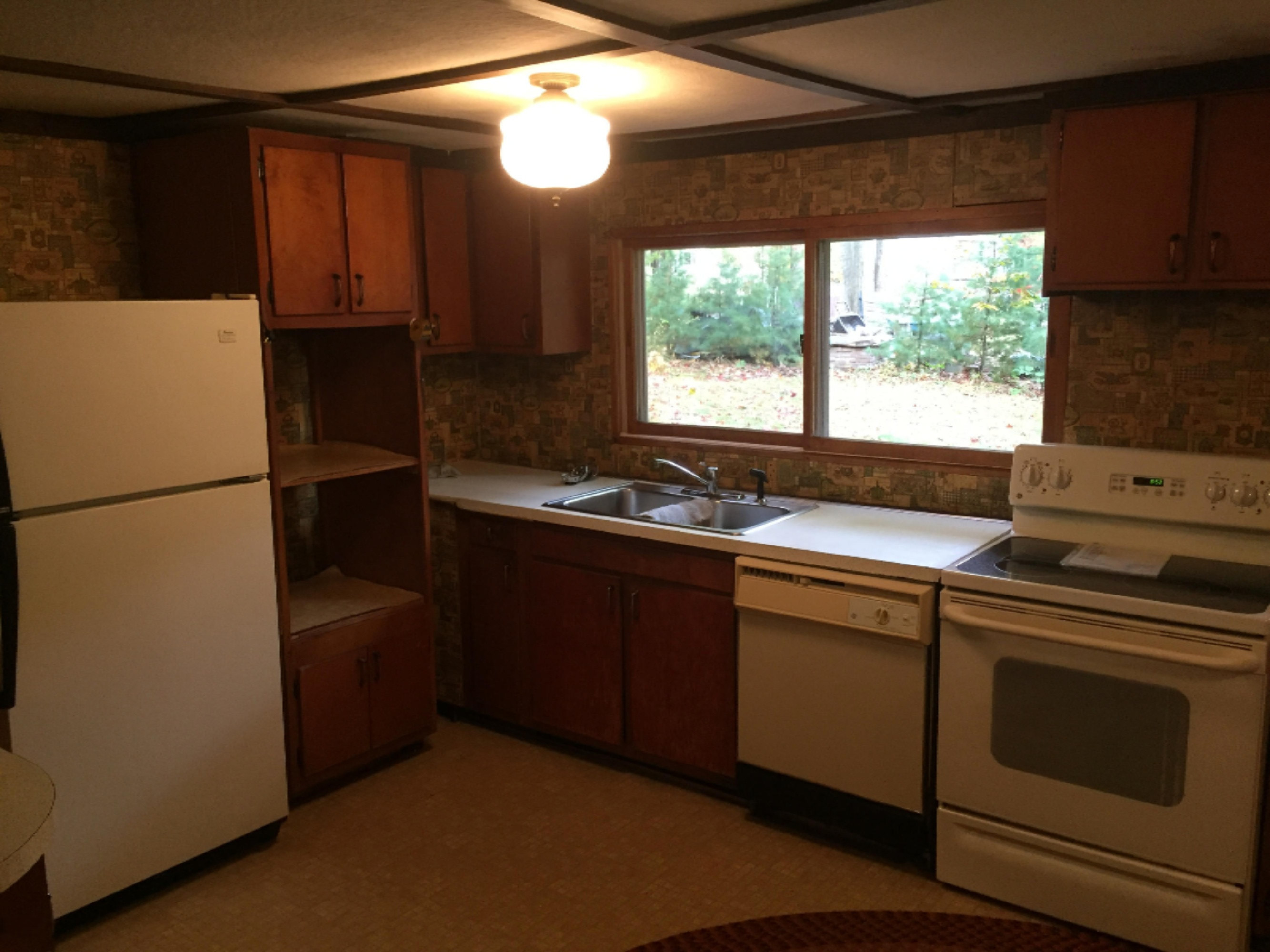 6900 Linden Road Ludington, MI 49431 - Photo 1 of 2 Kitchen