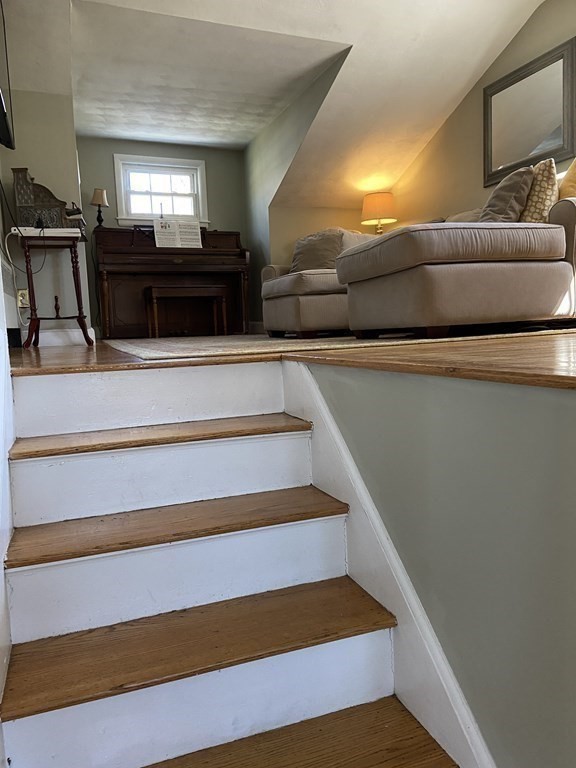 260 Marked Tree Road Holliston, MA 01746 - Photo 18 of 28