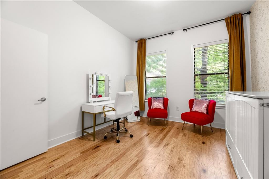 425 Chapel Street Southwest, Unit 2108 Atlanta, GA 30313 - Photo 18 of 32