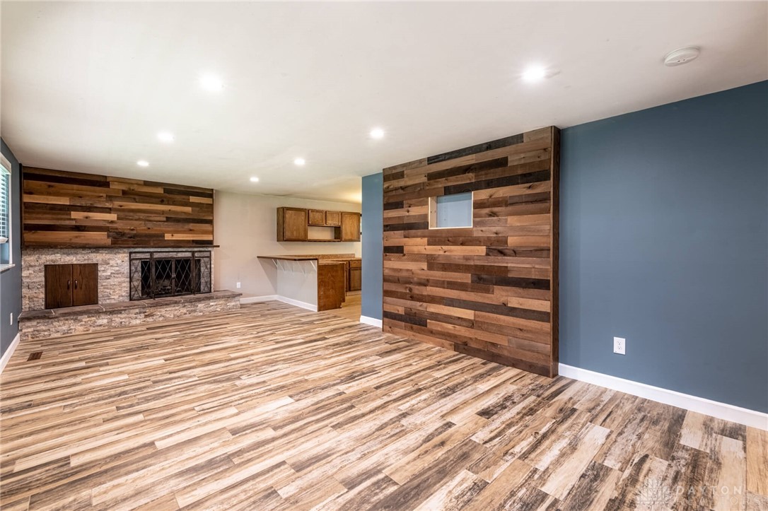 5545 Marshall Road Dayton, OH 45429 - Photo 3 of 24 Gallery Image 3