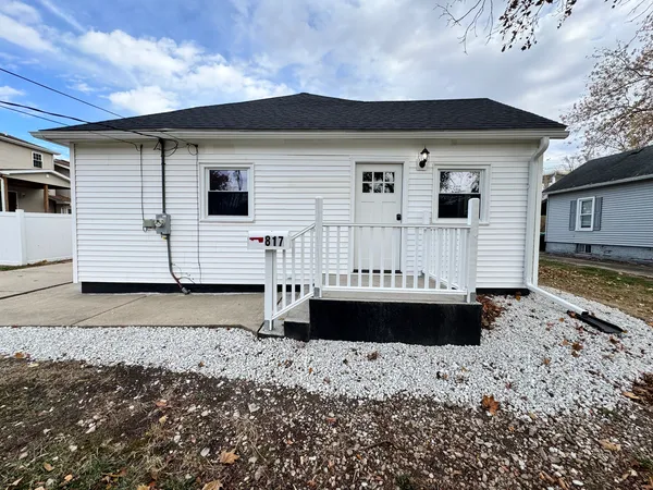 $164,000 | 817 Painter Street, Streator, IL 61364