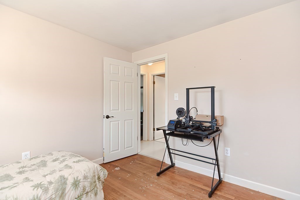 3 Douglas Road Sutton, MA 01590 - Photo 14 of 27