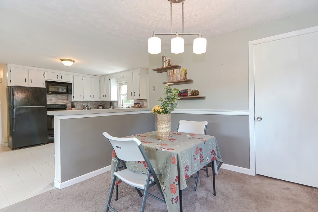 3 Douglas Road Sutton, MA 01590 - Photo 6 of 27