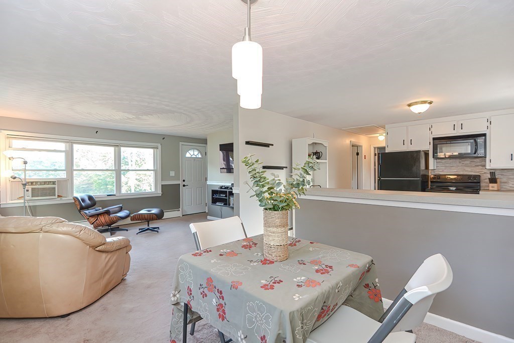 3 Douglas Road Sutton, MA 01590 - Photo 7 of 27