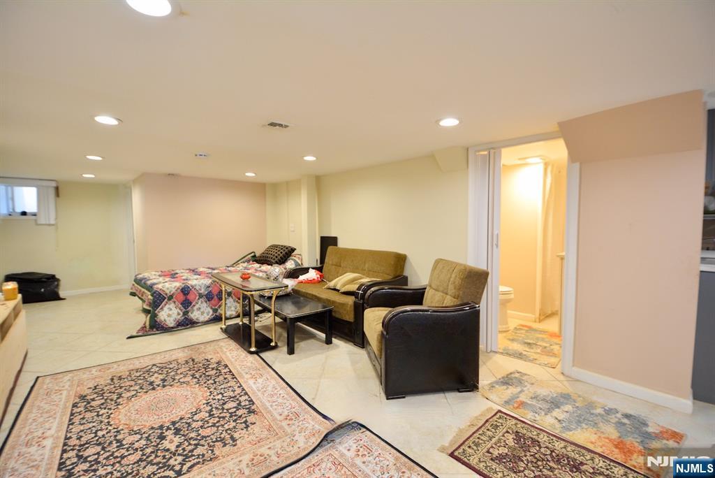 89 Rose Street Wood-Ridge, NJ 07075 - Photo 35 of 44