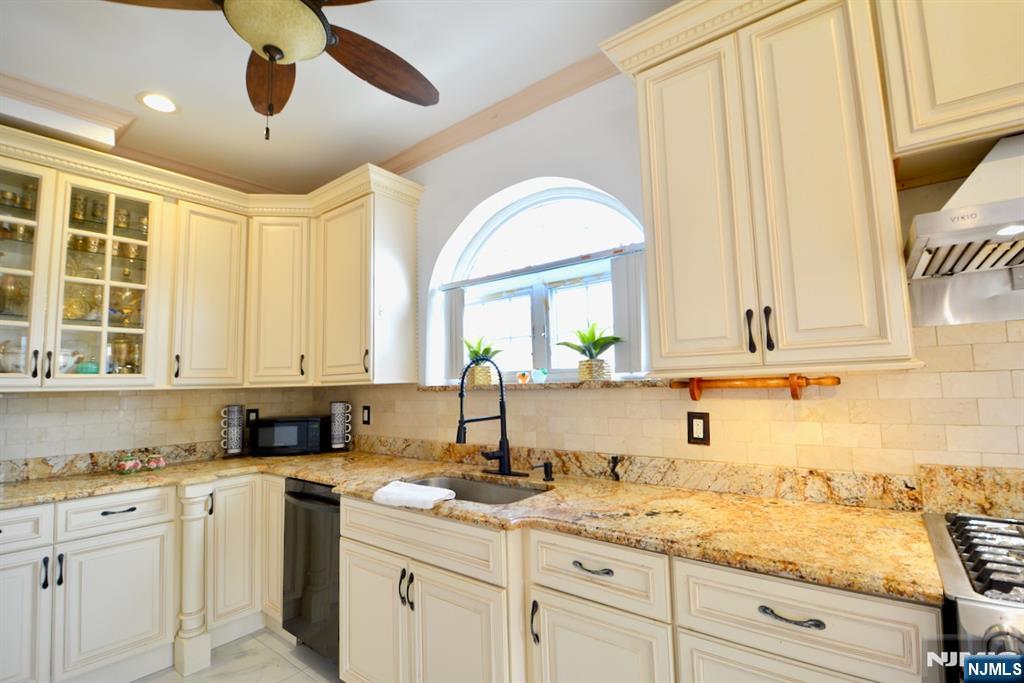 89 Rose Street Wood-Ridge, NJ 07075 - Photo 6 of 44