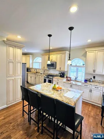 $899,000 | 89 Rose Street, Wood-Ridge, NJ 07075