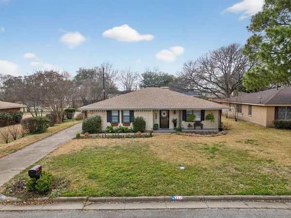 $288,990 | 217 Melody Lane, Terrell, TX 75160
