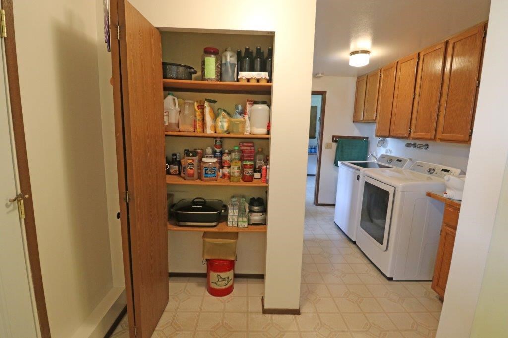 3807 South Moffitt Road Spokane Valley, WA 99206 - Photo 13 of 20 Gallery Image 13