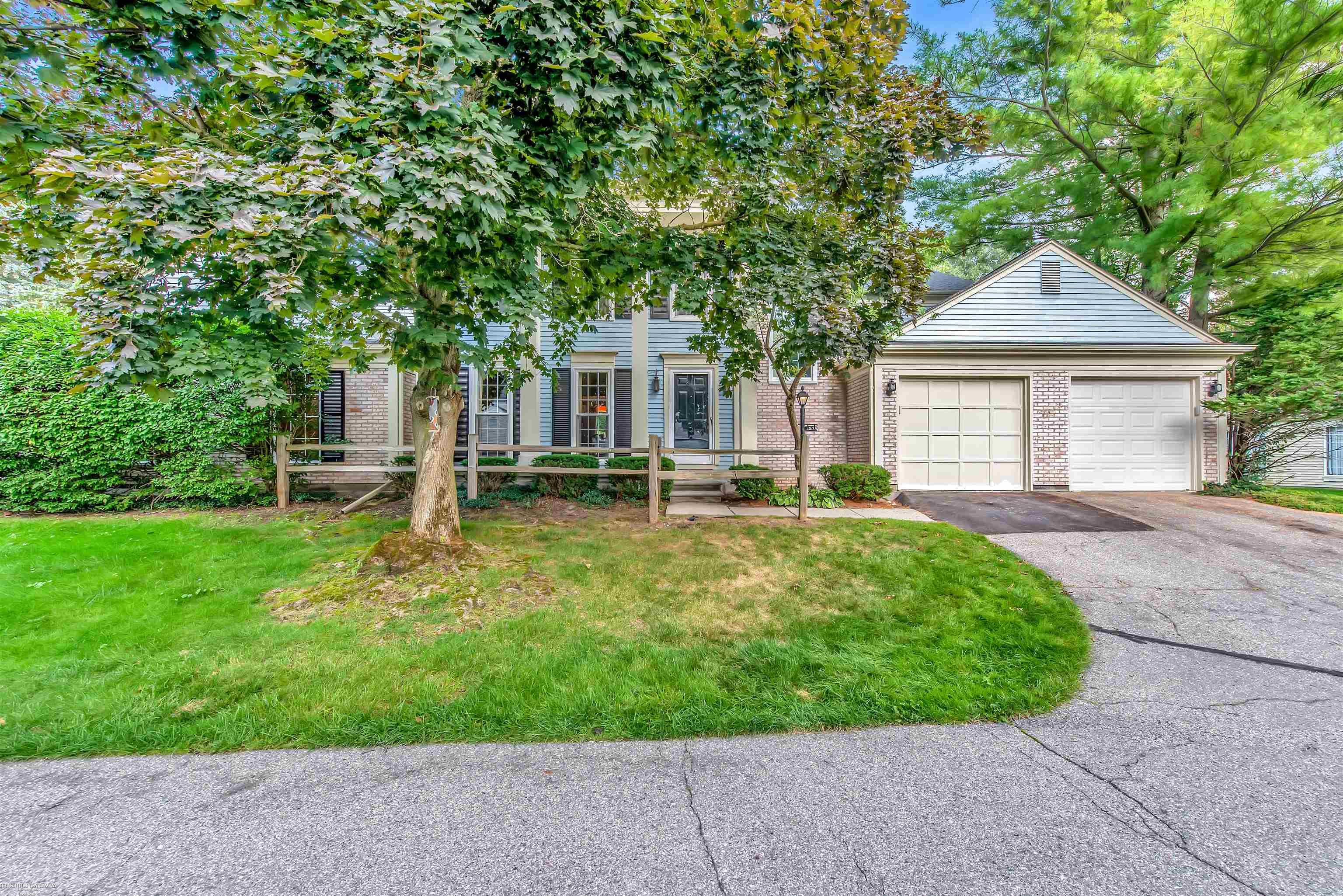 1505 Surrey Lane Rochester, MI 48306 - Photo 2 of 40 50088073-1.JPG