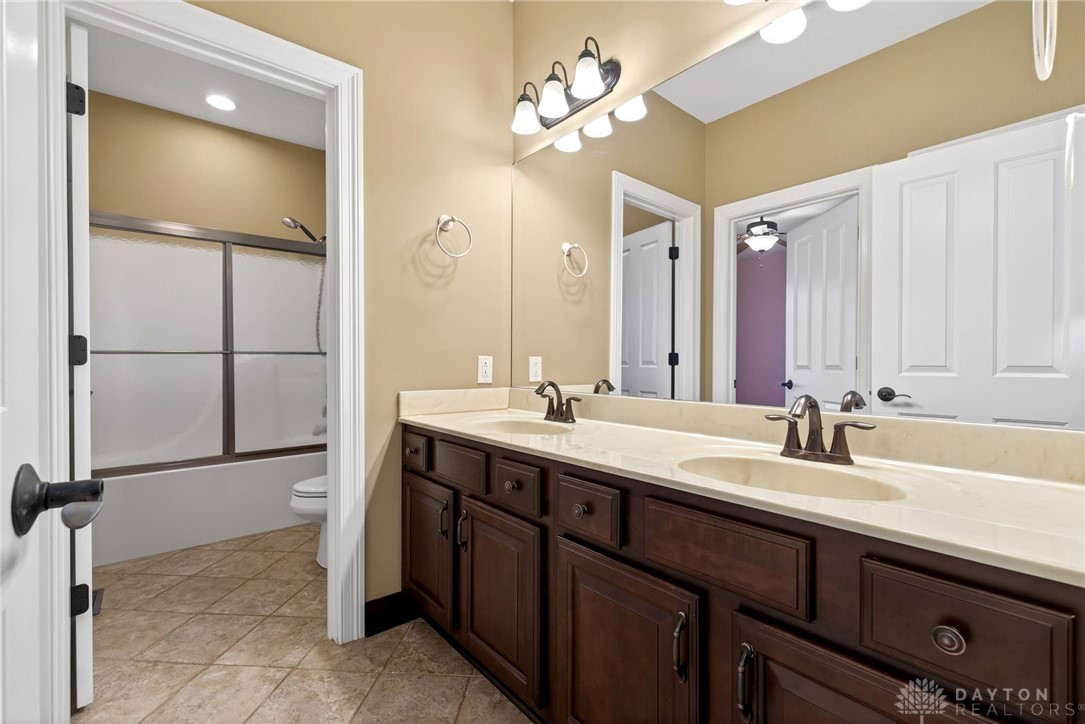 6953 Bunnell Hill Road Springboro, OH 45066 - Photo 34 of 58 Gallery Image 34