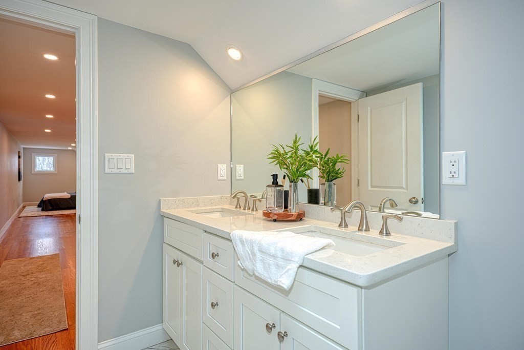 64 R Brattle Street, Unit 1 Arlington, MA 02474 - Photo 19 of 31