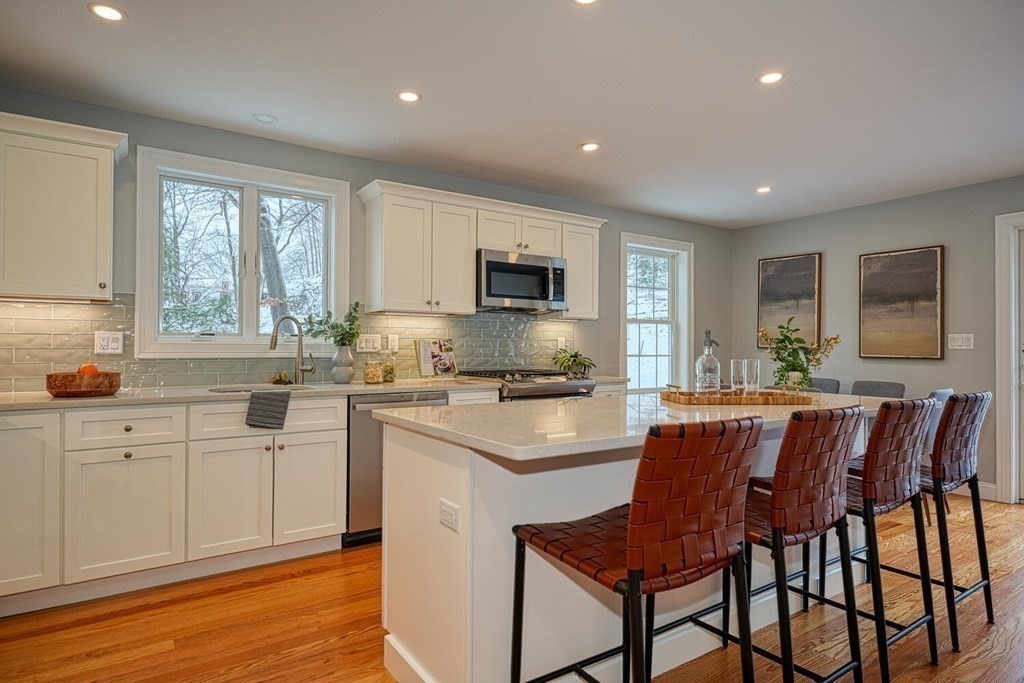 64 R Brattle Street, Unit 1 Arlington, MA 02474 - Photo 4 of 31