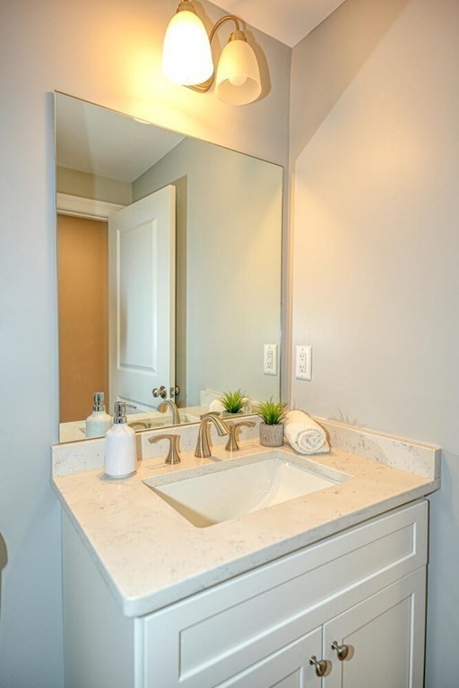 64 R Brattle Street, Unit 1 Arlington, MA 02474 - Photo 9 of 31