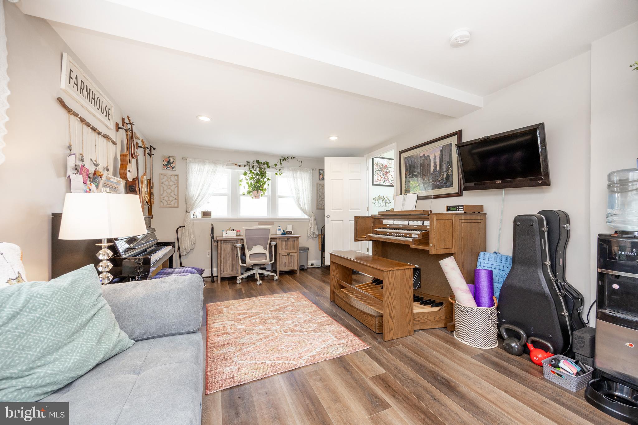 242 Byers Road Chester Springs, PA 19425 - Photo 11 of 36