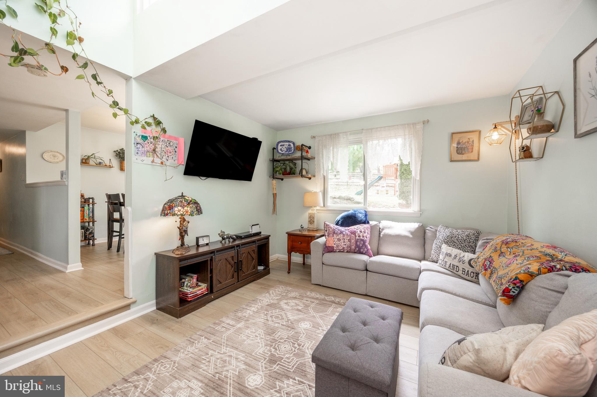 242 Byers Road Chester Springs, PA 19425 - Photo 7 of 36