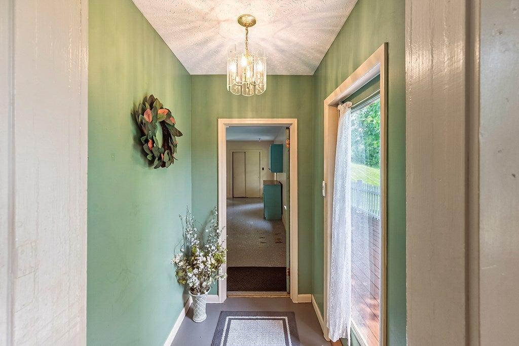 1714 Fort Chiswell Road Max Meadows, VA 24360 - Photo 31 of 100 Gallery Image 31