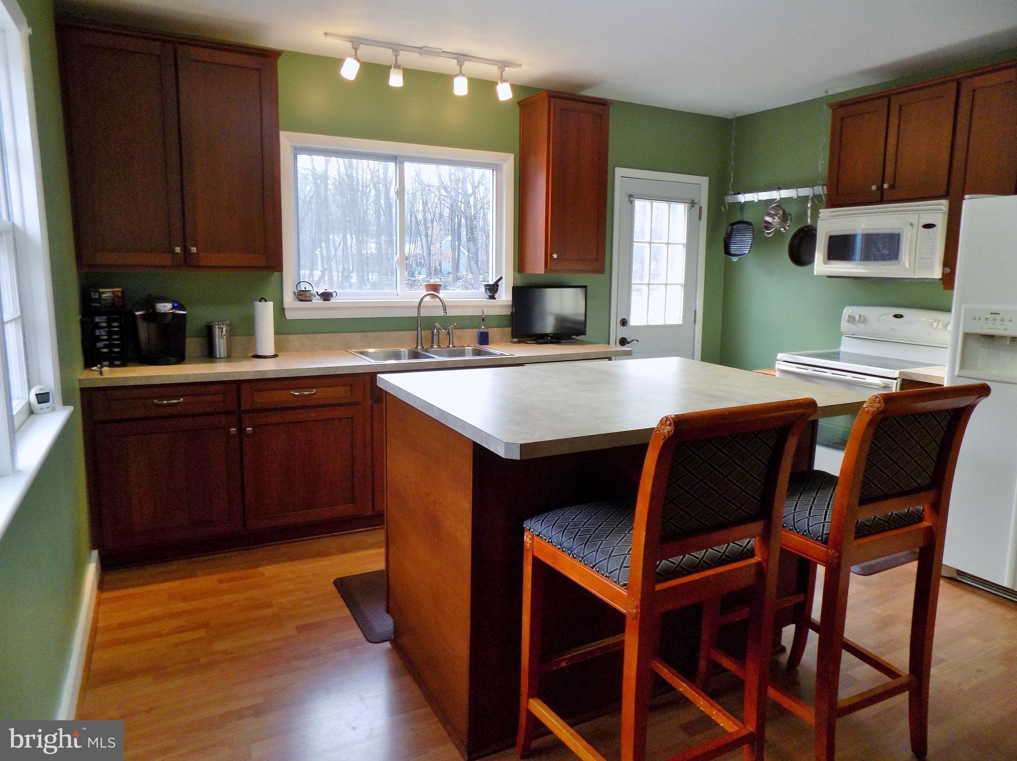 4346 Ebenezer Road Bluemont, VA 20135 - Photo 11 of 30 Kitchen