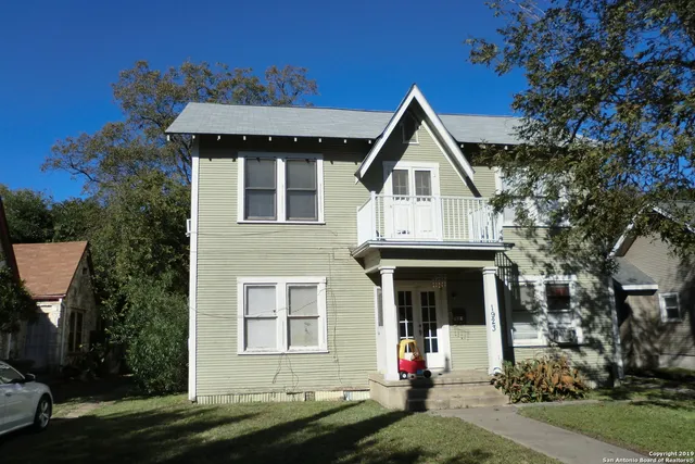 $900 | 1923 West Kings Highway, Unit 4, San Antonio, TX 78201