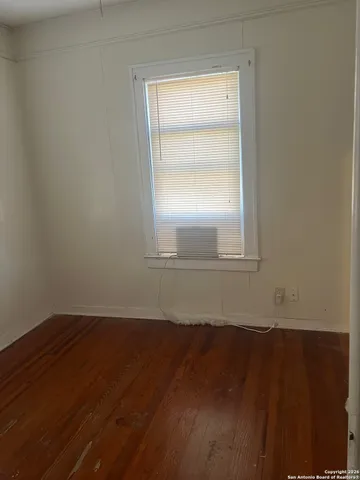 $900 | 1923 West Kings Highway, Unit 4, San Antonio, TX 78201