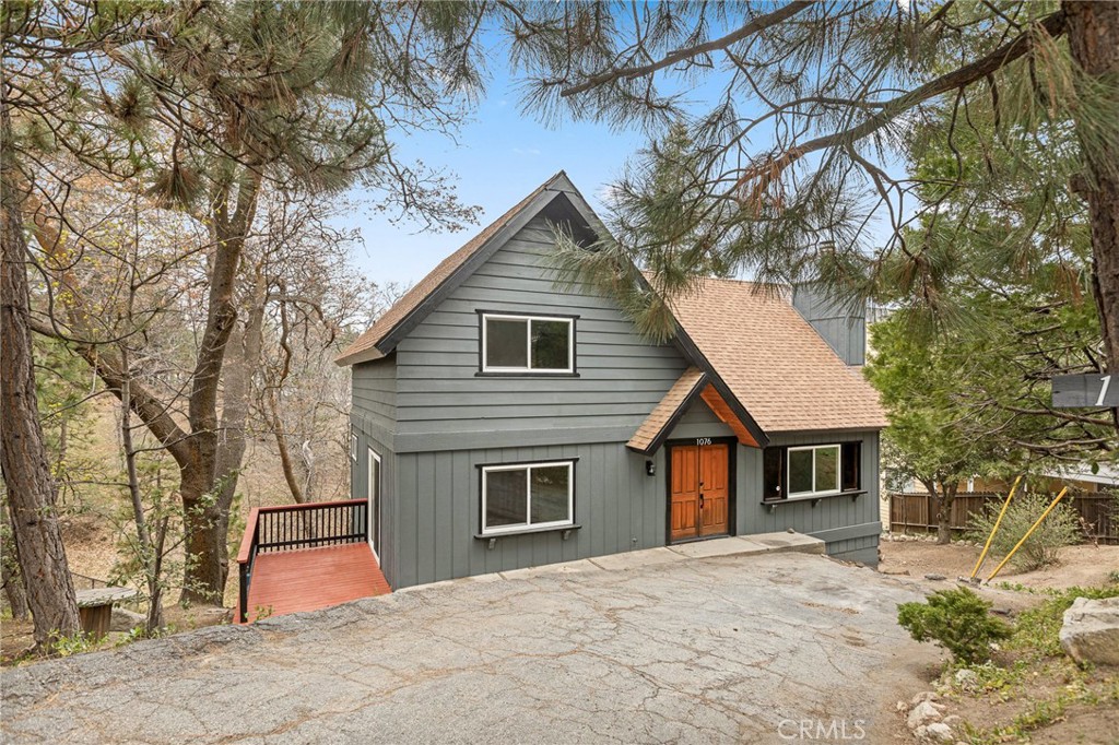 1076 Grass Valley Road Lake Arrowhead, CA 92352 - Photo 34 of 35 Come see it today!