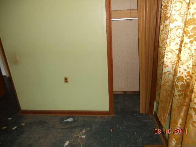 3360 Petzinger Road Columbus, OH 43232 - Photo 5 of 8 Gallery Image 5