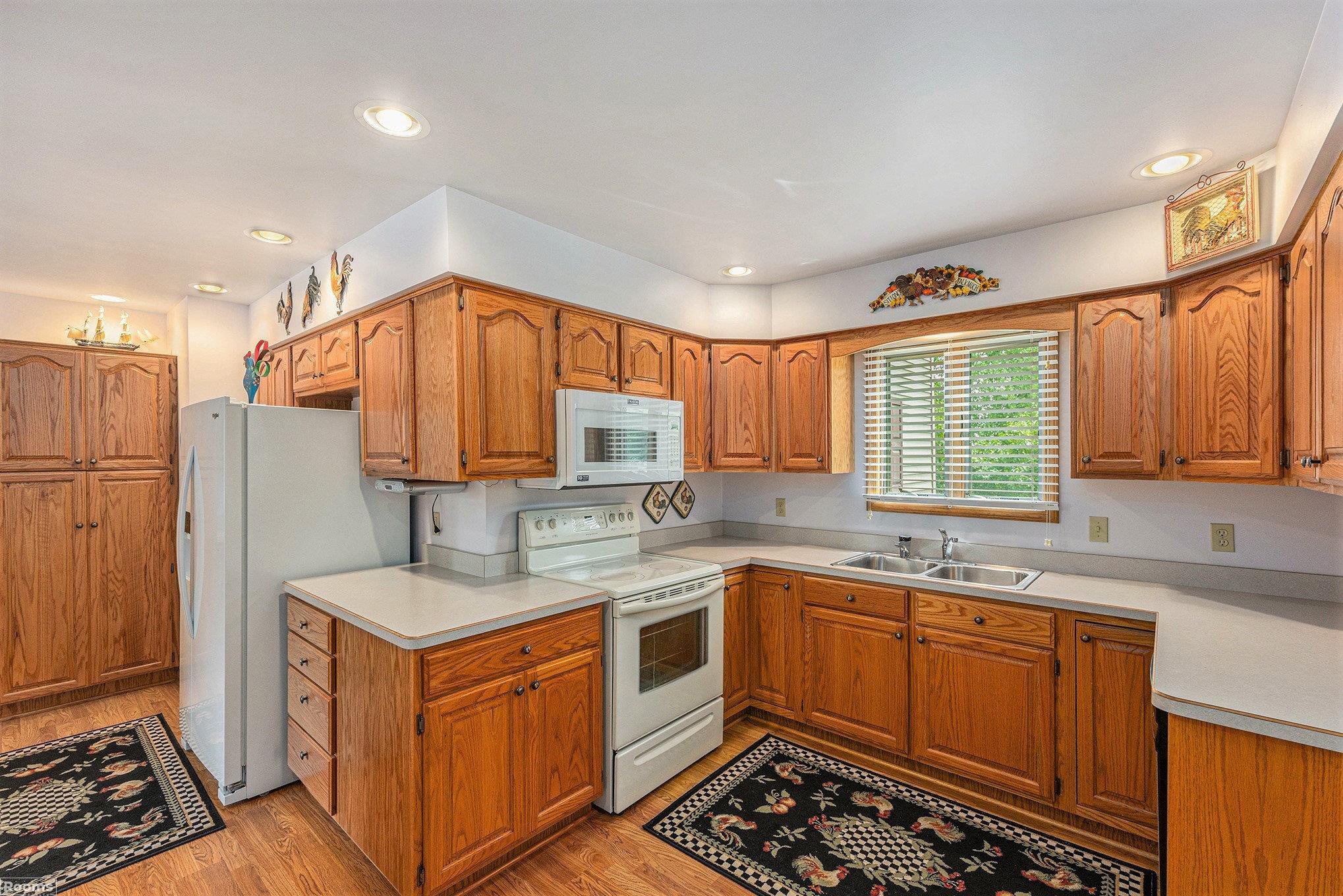 4145 South Lake Shore Road Harbor Beach, MI 48441 - Photo 18 of 67 50146126-12cc1c56-a989-41a0-9049-1551ccbdd496.JPG