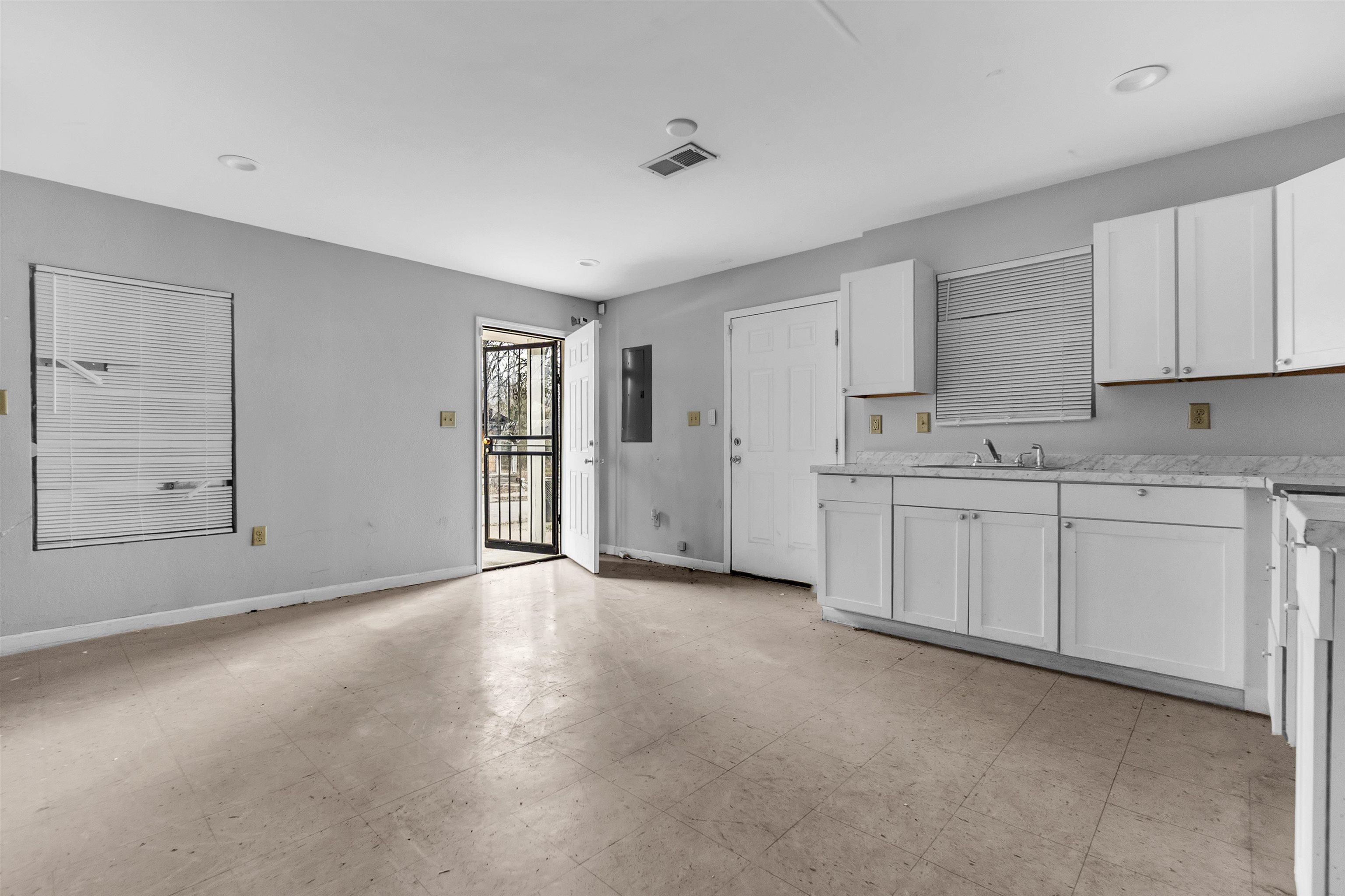 886 Griffith Place Memphis, TN 38107 - Photo 5 of 13