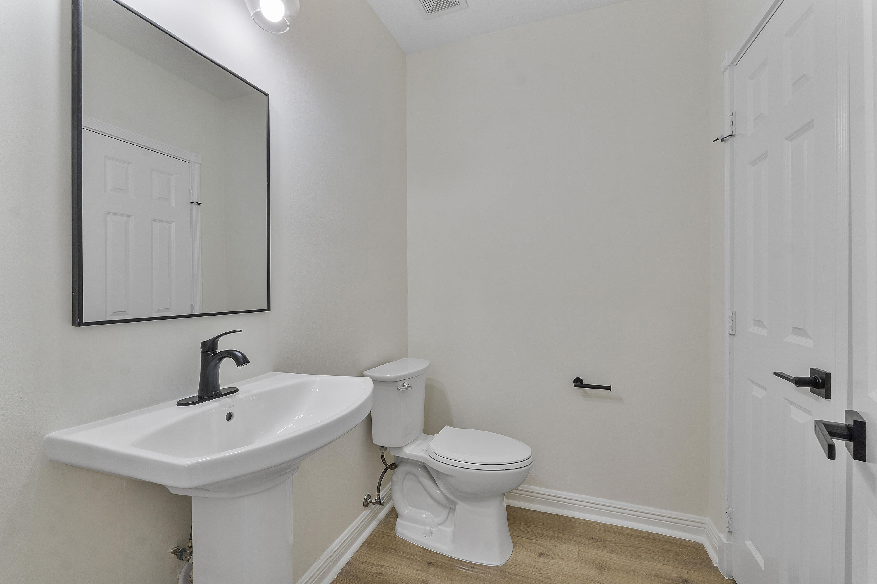 8332 Northwest 7th Court Boca Raton, FL 33487 - Photo 11 of 41 8332 NW 7th Ct_007