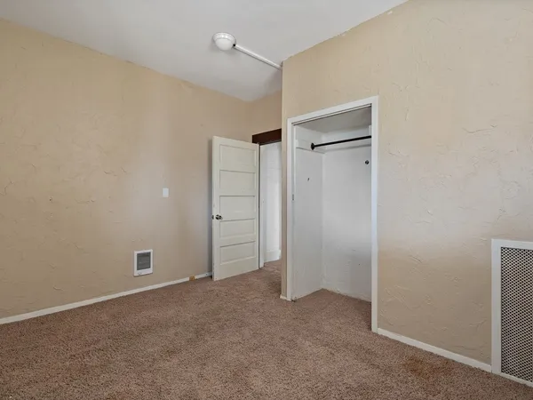 $239,900 | 1546 12th Avenue, Moline, IL 61265